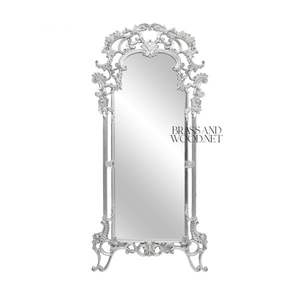 Marco de Espejo Ornamentado Plateado de Lujo, Espejo de Pared Clásico - Product Image 1