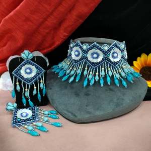 Ensemble de collier de perles minimaliste fabriqué à la main pour un usage quotidien et des occasions spéciales sûr à porter pendant de longues heures - Product Image 3