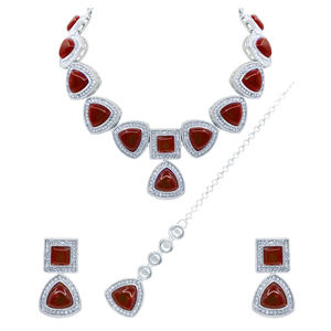 Alex Jewellery Elégant Collier ras du cou Kundan plaqué argent Set Triangulaire Carré Design Perle Diamant Pierres Cadeaux de mariage - Product Image 3