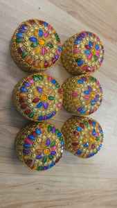 Cajas de pastillas hechas a medida en varios tamaños, formas y colores adecuados para su uso en regalos de boda - Product Image 3