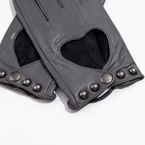 Gants de course automobile personnalisés avec adhérence améliorée Gants de conduite de sport automobile non ignifuges pour la course automobile Gants en cuir chauds - Product Image 3