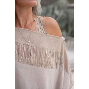 Robe poncho ample minimaliste, parfaite pour les femmes recherchant un confort élégant, une tenue facile et une mode intemporelle au quotidien. - Product Image 5