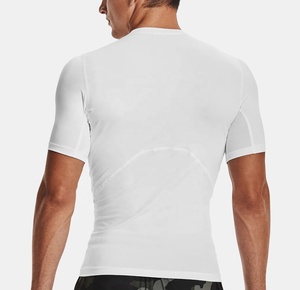 T-shirt de compression pour homme 220 GSM en polyester et élasthanne, séchage rapide, vêtements de sport, fournisseur OEM - Product Image 5