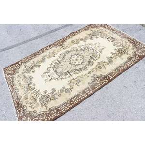 Alfombra Vintage de 3.8x6.5 pies, Alfombra Turca, Alfombra de Lana con Diseño Floral Marrón - Product Image 2