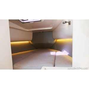 Quarken 27 T-Top Cabin Cruiser, Embarcación Premium, Modelo 2022-2026 con Rendimiento Excepcional - Product Image 1