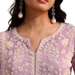 Ensemble Sharara brodé violet avec Butti travail sur Organza Dupatta à la mode fête de mariage indien porter un costume Kurta Sharara - Product Image 4