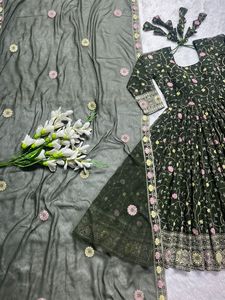 Robe de travail en fausse georgette brodée multifils Tenue de mariée élégante parfaite pour les mariages et les fêtes au prix de gros - Product Image 6