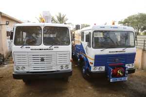 Meilleur prix vente haute qualité Double camion 450 mètres trou d'alésage DTH Cum plate-forme de forage rotatif pour l'Afrique Top vente Machines - Product Image 2