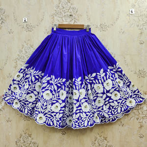Shoryam Fashion Nouvelle Arrivée Lehenga Choli Ethnique Bleu Royal Longueur Ras du Sol pour Filles |   Vêtements de fête festifs |   Grossiste de qualité d'exportation - Product Image 4