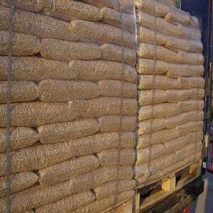 Pellets de Madera Premium EN Plus-A1, Bolsas de 15 kg, Pellets de Madera de Pino Premium en Venta a los Mejores Precios de EE. UU. - Product Image 3