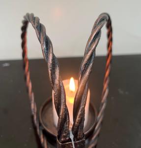 Portavelas de hierro trenzado llamativo soporte de pilar de mesa de Metal de hierro Vintage estilo de cuerda centro de mesa de fiesta de Navidad - Product Image 3