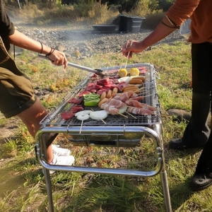 <span class=keywords><strong>Barbecue</strong></span> au charbon de bois pliable en acier inoxydable moderne, four à <span class=keywords><strong>barbecue</strong></span> sans fumée, <span class=keywords><strong>barbecue</strong></span> portable de jardin - Product Image 1