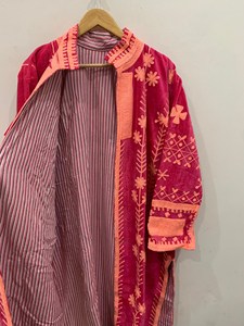 Suzani brodé à la main longue veste hiver chaud manteau pour femmes coton Suzani manteau veste brodé manteau - Product Image 3