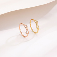 Nouvelle bague de cocktail en acier inoxydable de style coréen avec zircon perlé pour femme, accessoire de mode luxueux et tendance, créé en laboratoire