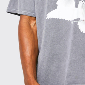 Camiseta estampada de peso pesado de gran tamaño Vintage con hombros caídos, fabricante de camisetas gráficas de algodón personalizadas para hombres - Product Image 6