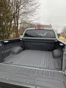 Toyota Tundra T.R.D. Pro V8 2024 Usada en Excelentes Condiciones, Tracción en las Cuatro Ruedas, Diferencial Trasero de Deslizamiento Limitado, Color Lunar Rock, Venta de Auto Usado - Product Image 6