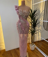 Robe de soirée sirène rose personnalisée à épaules dénudées, longueur ras du sol, en maille extensible respirante, ornée de strass luxueux et scintillants, avec soutien-gorge intégré