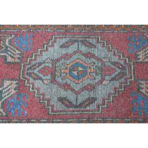 Tapis de 1,7 x 3,3 pieds, tapis turc vintage, tapis oriental en laine rouge - Product Image 5