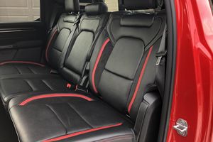 RAM 1500 TRX 2021, Bajo Kilometraje, Caja de Cambios Automática, Volante a la Izquierda, Neumáticos R20, Estado Oscuro - Product Image 6