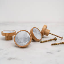 Boutons en bois de marbre pour armoire, quincaillerie de placard, design durable fait à la main pour les intérieurs contemporains - Product Image 5