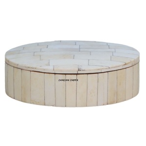 Caja de almacenamiento de joyería con incrustaciones de hueso de madera para el hogar, diseño elegante y único para organizar tus tesoros - Product Image 1