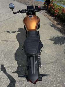 Ventes aux enchères 2026 GSX8T Street New (Moto) - Prêt à l'exportation - Product Image 5