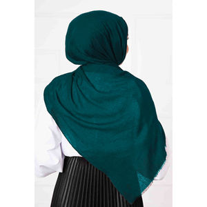 Conjunto de chal, bufanda, guantes y sombrero de bambú esmeralda elegante - Product Image 3