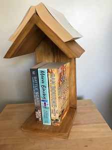 Soporte de Madera para Libros Infantiles con Forma de Casa, Estantería para Libros Junto a la Cama, Marcador de Libros, Accesorio Decorativo para Escritorio - Product Image 5