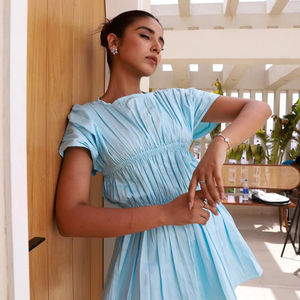 Ensemble de vêtements de nuit légers de haute qualité pour femmes Tenue décontractée confortable en tissu doux avec impression unie - Product Image 1