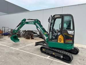 Envío Gratis Nueva Excavadora Compacta con Cabina FR36F-U de 3.8 Toneladas – Motor de 18.2 kW, Cucharón de 0.12 m³, Alcance de 5.23 m y Profundidad de Excavación de 2.92 m - Product Image 4