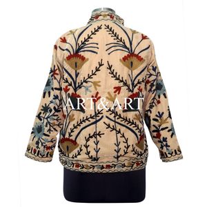 Chaqueta Acolchada de Algodón 100% Ecológica, Bordada a Mano con Diseño Vintage Suzani, Ropa Exterior Étnica Bohemia para Mujer - Product Image 6