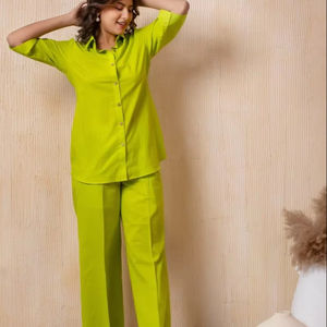 Ensemble chemise et pantalon en coton vert lime pour femmes, chemise ample en coton uni vert lime et pantalon large, ensemble coordonné - Product Image 1