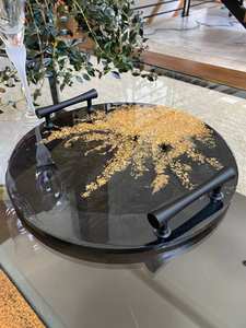 Plateau de service en résine solide avec motif fait main pour ceux qui aiment les designs artistiques et élégants uniques - Product Image 4