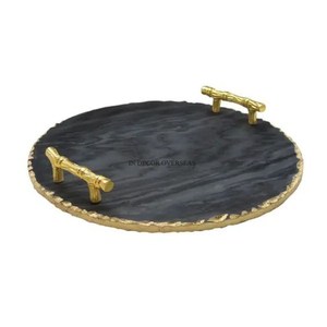 Bandeja de servicio de forma redonda hecha de mármol de Color negro con textura elegante única con mango de Metal chapado en oro y suministros de bordes de diseñador - Product Image 1