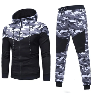 ชุดวอร์มเทรนดี้สุดเท่ สีเทาลายพราง พิมพ์ลาย สำหรับผู้ชาย ผ้าฝ้ายหนานุ่ม ระบายอากาศได้ดี กันลม พร้อมฮู้ดดี้และกางเกงจ็อกเกอร์ - Product Image 1