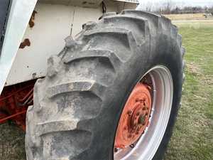 Fuerte J.I. Tractor 4WD 2390 con Motor de 160HP, Transmisión por Engranajes, Alta Productividad para Uso Agrícola, Componentes Principales: Bomba y Caja de Cambios - Product Image 4