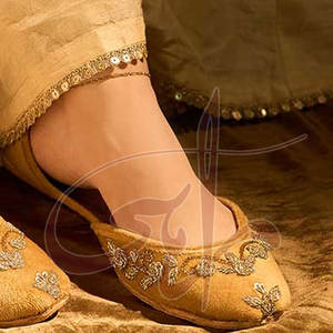 Calzado de Alta Calidad con Diseño Personalizado Antideslizante para Mujer, Khussa con Suela Antideslizante y Parte Superior de Cuero Sintético, para Todas las Temporadas - Product Image 6