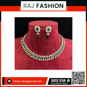 The Most Expensive Bridal Kundan Jewelry <b>Set</b> for Indian <b>Ladies</b> - Product Image 4