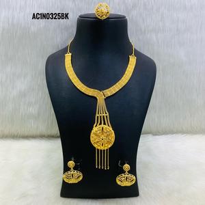 ชุดสร้อยคอสั้นดีไซน์สวยเก๋พร้อมต่างหูและแหวน18K หนึ่งกรัมเครื่องประดับชุบทองสำหรับผู้หญิง - Product Image 1