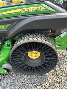 Cortadora de Césped Comercial Zero Turn 2021 con Mango Telescópico, 31 HP, 217 Horas, para Mantenimiento Profesional de Césped y Pasto - Product Image 5