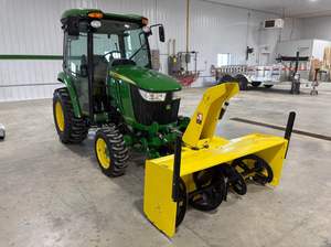 Soplador de Nieve Compacto John Deere 3046R de 45 HP, Multifuncional, con Soplador de Nieve Frontal Integrado, Equipado con Rodamientos de Motor - Product Image 5