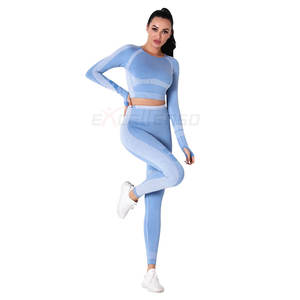 Ensemble de yoga premium pour femme – Vêtements de sport respirants, légers et sans coutures, avec taille élastique et coupe ajustée pour la gym et le fitness - Product Image 4