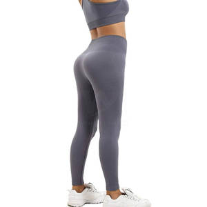 Ropa de Gimnasio y Fitness para Mujer, Conjuntos de Yoga, Nuevo Estilo, Conjunto de Yoga para Mujer Más Vendido, Hecho en Pakistán - Product Image 4