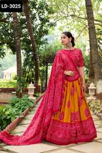 Ropa étnica india Tussar Silk con estampado de Bandhej Lehenga Choli con estampado de Bandhej con borde de encaje Gotta Patti Fancy Dupatta - Product Image 6