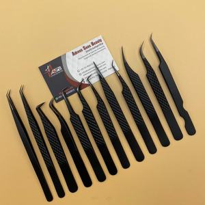 Pince à cils professionnelle en acier inoxydable noir mat avec pointe pointue noire plasma pour extensions de cils - Product Image 5