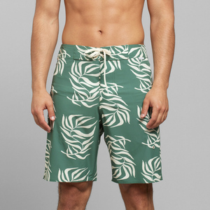 Nouveaux shorts imprimés à taille élastique pour hommes, shorts d'extérieur personnalisés à motif solide par Signature Wears - Product Image 4