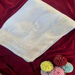 VASTRA COTTAGE Sari Alemán Puro con Bordado de Lentejuelas de Viscosa en Toda la Superficie, Pallu Bordado con Blusa a Juego - Product Image 6