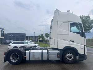 Nuevo Camión Volquete Mini FH 500 Euro 5 Diésel 451-500HP Capacidad 31-40T Dirección Izquierda Cámara Trasera 360° Automático 6x2 - Product Image 2