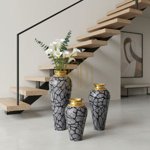 Jarrón de Flores de Hierro Hecho a Mano de Lujo, Metal Blanco y Negro con Relieve Dorado, Jarrón Decorativo Costero para Decoración del Hogar, Oficina u Hotel - Product Image 2