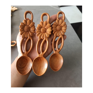 Cucharas de madera decorativas Forma de corazón única-Cuchara de madera natural para utensilios de cocina Juegos de vajilla Decoración en la cocina - Product Image 4